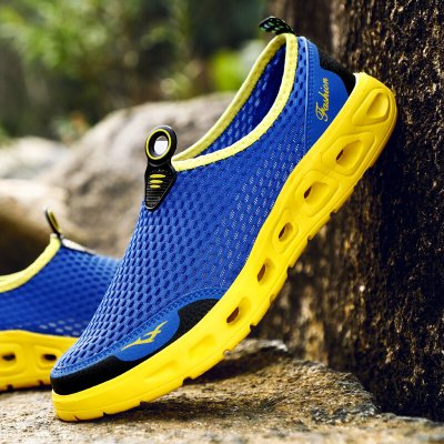 TENGOO Men Sandals Outdoor Breathable Beach Shoes Lightweight Quick-drying Wading Shoes Water Sport Hiking Camping Sneakers Shoes Summer Sandals COD